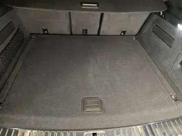 Cayenne E-Hybrid   Nachtsicht   InnoDrive