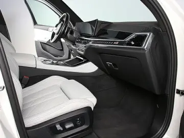 X5 xDr.50e M Sport Pro AHK Widescreen 2Achs HiF