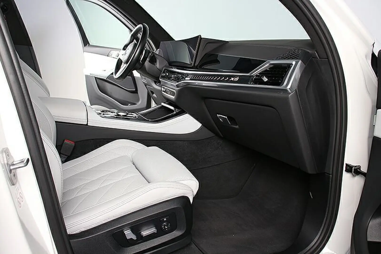 X5 xDr.50e M Sport Pro AHK Widescreen 2Achs HiF