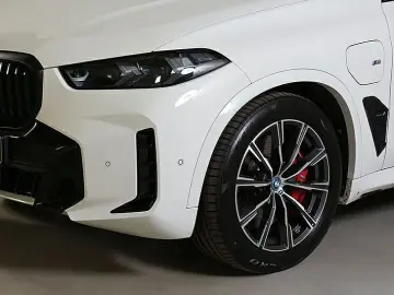 X5 xDr.50e M Sport Pro AHK Widescreen 2Achs HiF