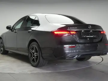 E 300 de 9G-Tronic AMG Navi Temp Kamera Burmeste