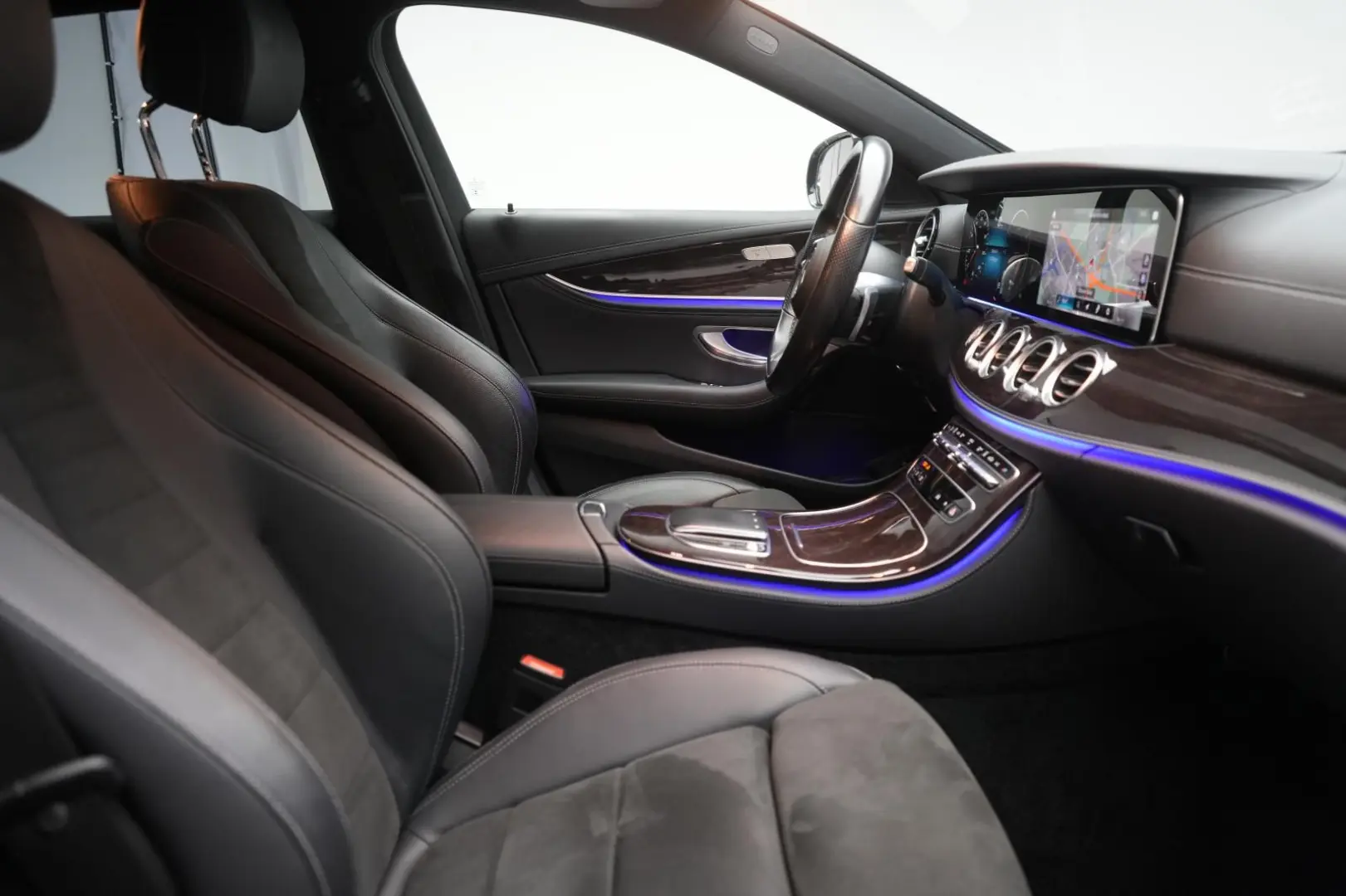 E 300 de 9G-Tronic AMG Navi Temp Kamera Burmeste