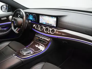 E 300 de 9G-Tronic AMG Navi Temp Kamera Burmeste