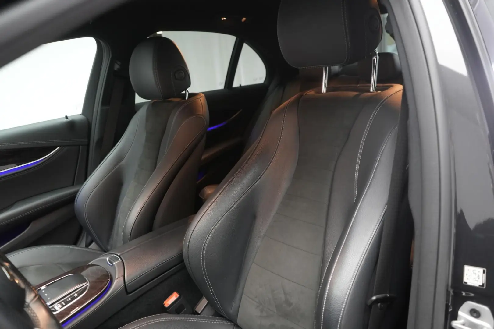 E 300 de 9G-Tronic AMG Navi Temp Kamera Burmeste