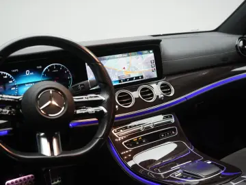 E 300 de 9G-Tronic AMG Navi Temp Kamera Burmeste