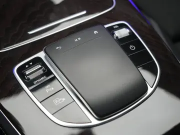 E 300 de 9G-Tronic AMG Navi Temp Kamera Burmeste