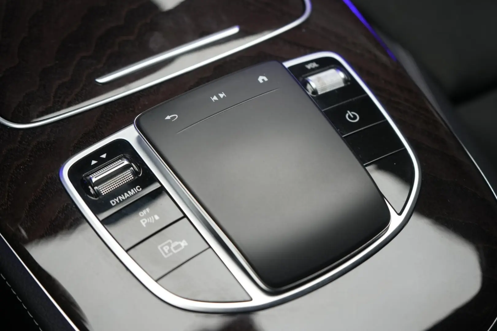 E 300 de 9G-Tronic AMG Navi Temp Kamera Burmeste