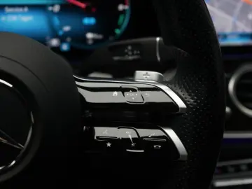 E 300 de 9G-Tronic AMG Navi Temp Kamera Burmeste