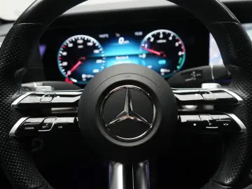 E 300 de 9G-Tronic AMG Navi Temp Kamera Burmeste
