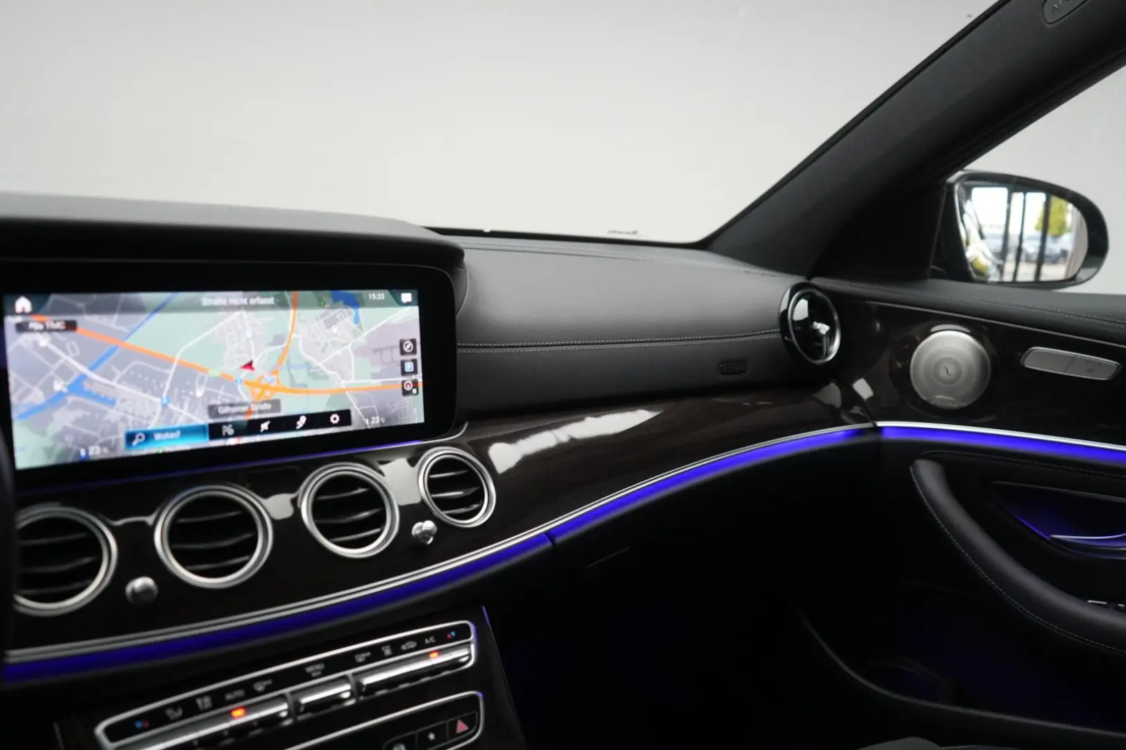 E 300 de 9G-Tronic AMG Navi Temp Kamera Burmeste