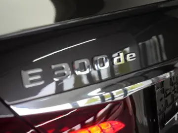 E 300 de 9G-Tronic AMG Navi Temp Kamera Burmeste