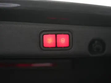 E 300 de 9G-Tronic AMG Navi Temp Kamera Burmeste