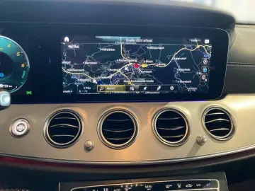 E 300 de 4M AMG NIGHT DISTR PLUS 360  MULTIBEAM