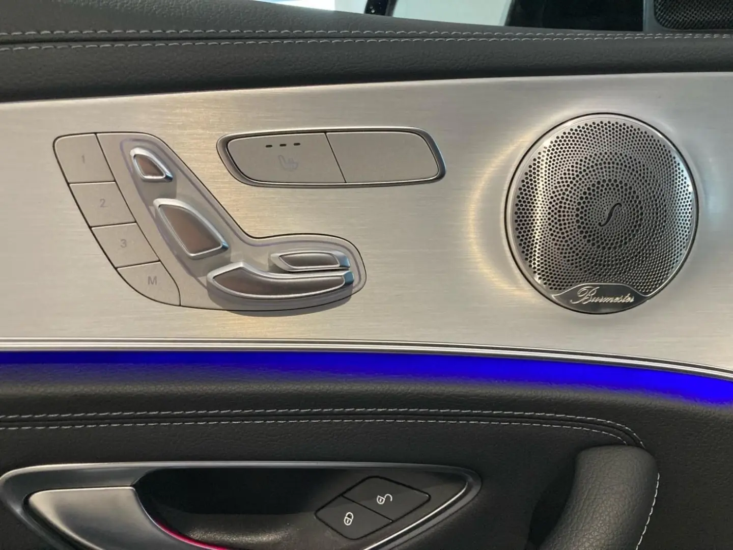 E 300 de 4M AMG NIGHT DISTR PLUS 360  MULTIBEAM