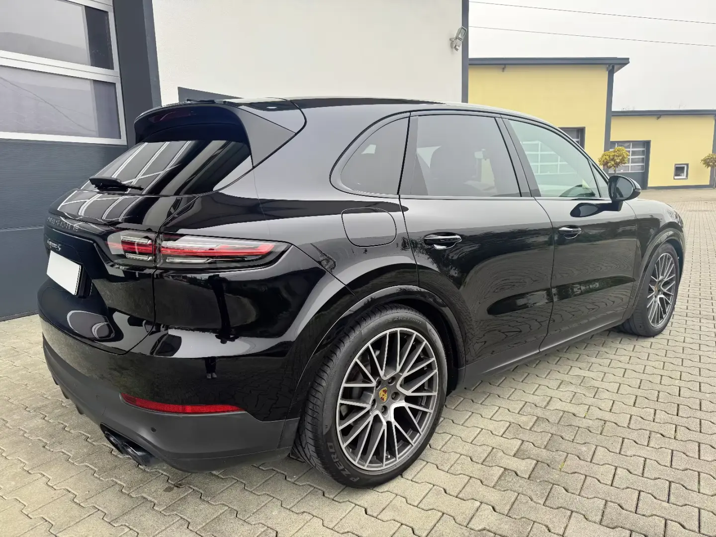 Porsche Cayenne S HUD LUFT PANO STHZ AHK BOSE ALLR.