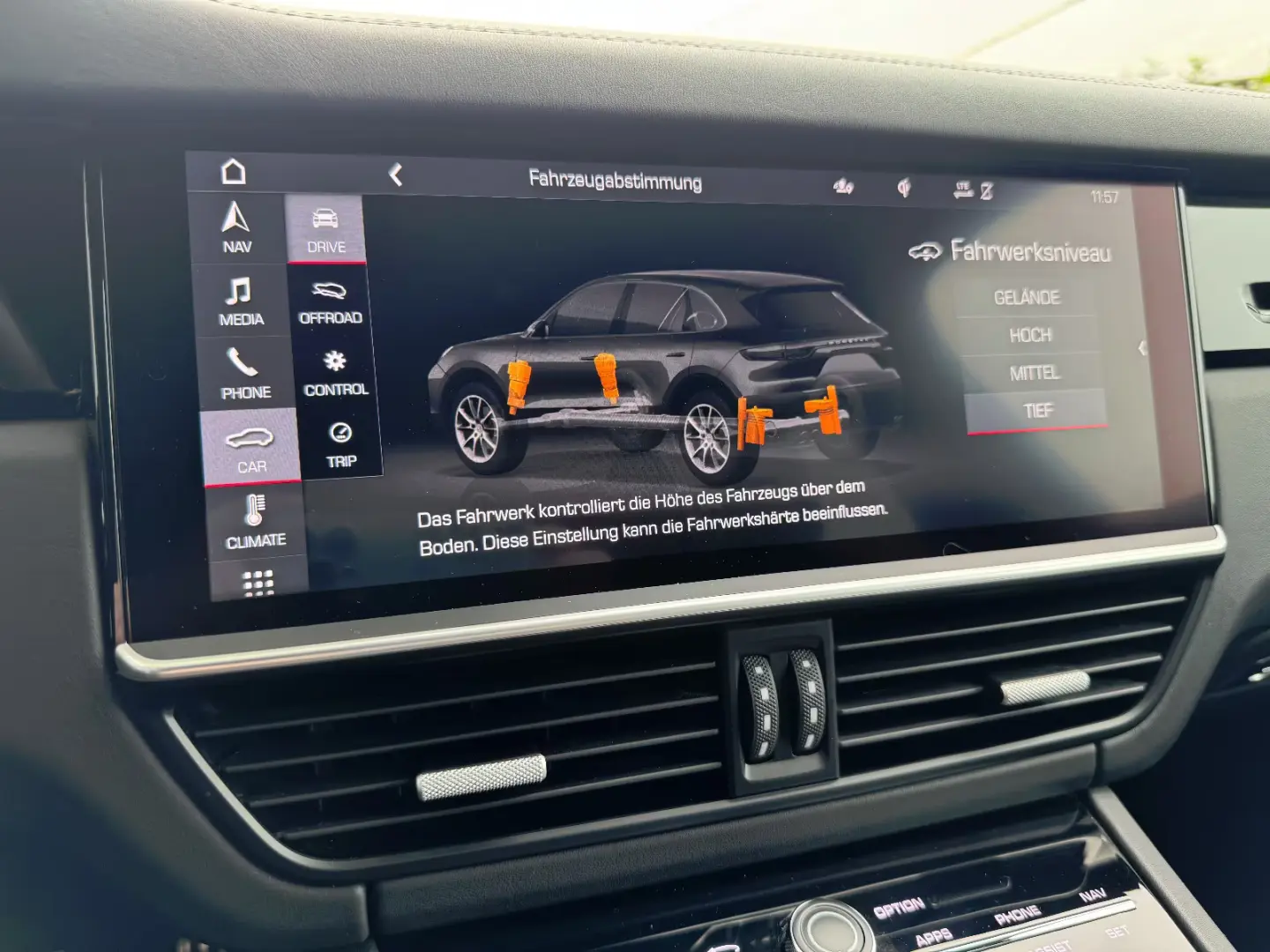 Porsche Cayenne S HUD LUFT PANO STHZ AHK BOSE ALLR.