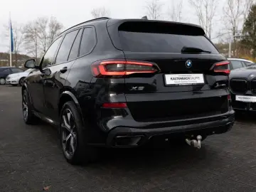 X5 xDrive 45e M-Sport PANO AHK HUD LASER LED ACC