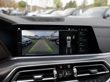 X5 xDrive 45e M-Sport PANO AHK HUD LASER LED ACC