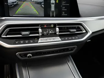 X5 xDrive 45e M-Sport PANO AHK HUD LASER LED ACC