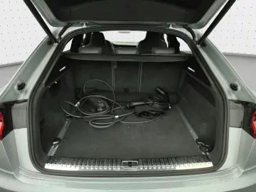 Q8 SUV 55 TFSI e quattro S line HD Matrix HeadUp