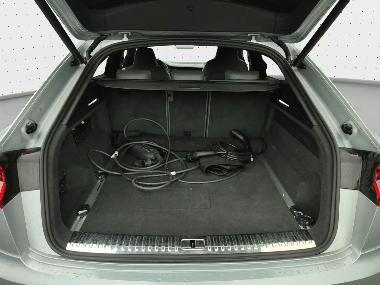 Q8 SUV 55 TFSI e quattro S line HD Matrix HeadUp