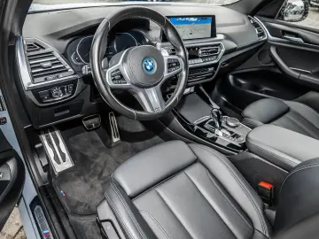 X3 xDrive30e M Sport HUD