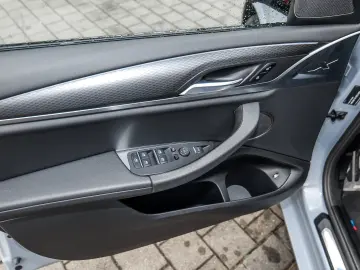 X3 xDrive30e M Sport HUD