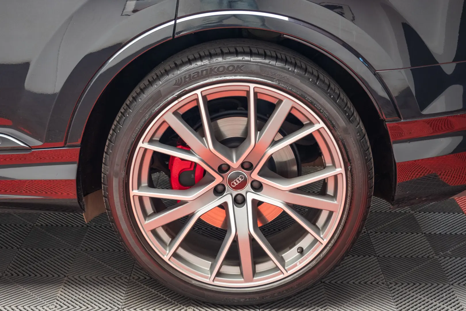 Audi SQ7 quattro TDI  4.0  AQ7