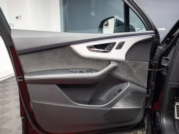 Audi SQ7 quattro TDI  4.0  AQ7