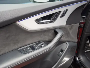 Audi SQ7 quattro TDI  4.0  AQ7