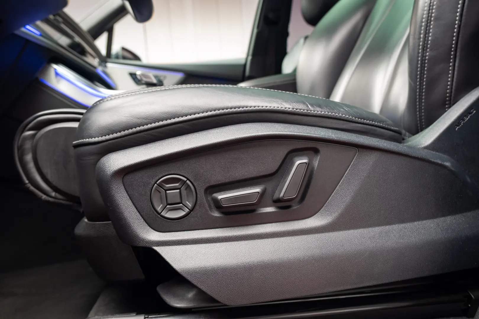 Audi SQ7 quattro TDI  4.0  AQ7