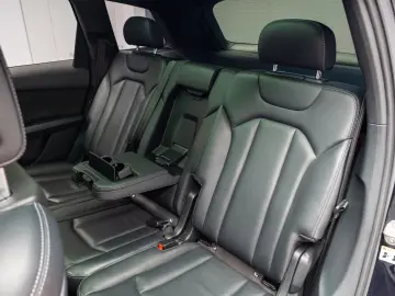 Audi SQ7 quattro TDI  4.0  AQ7