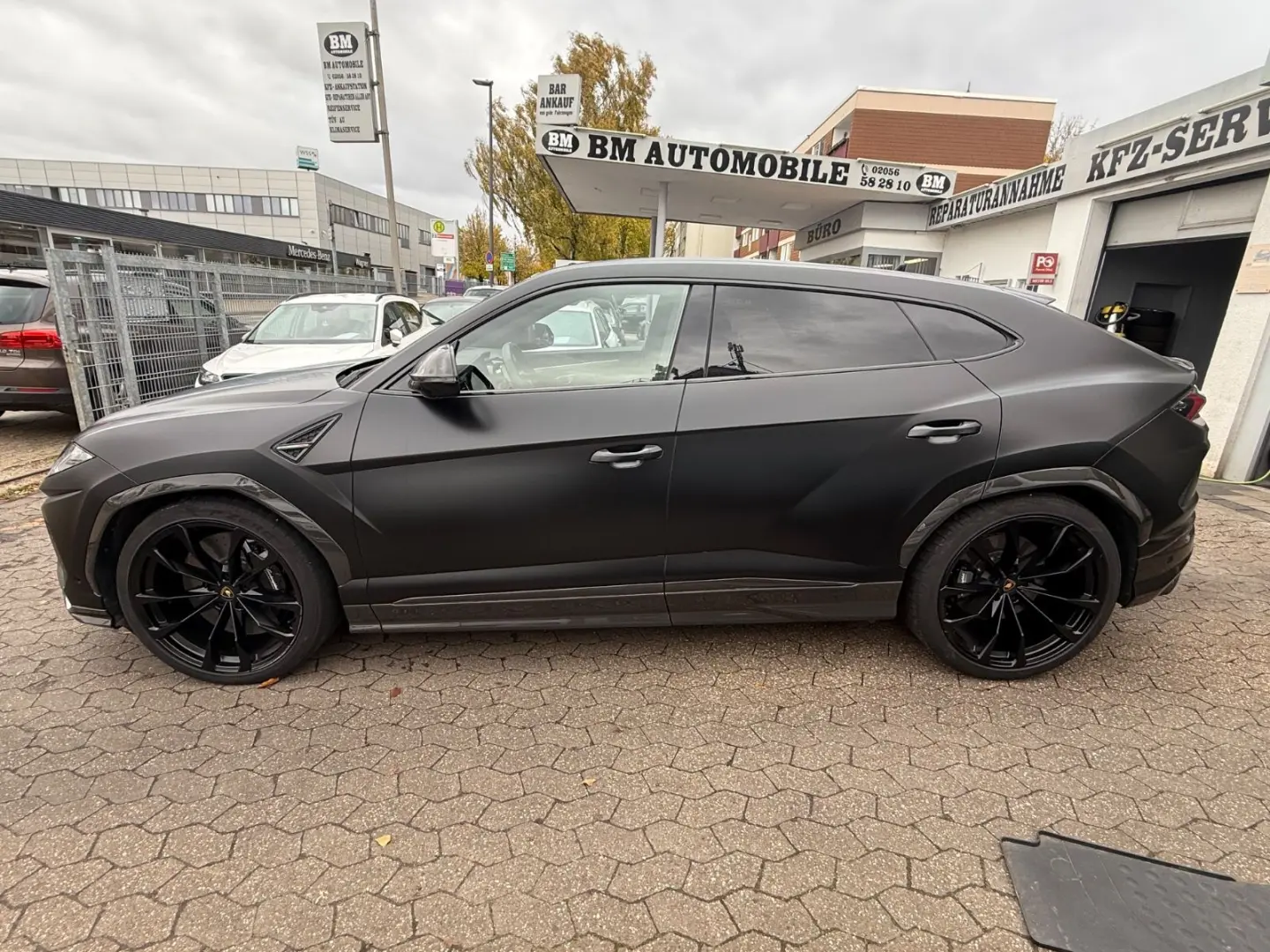 Urus B&O HeadUp Pano