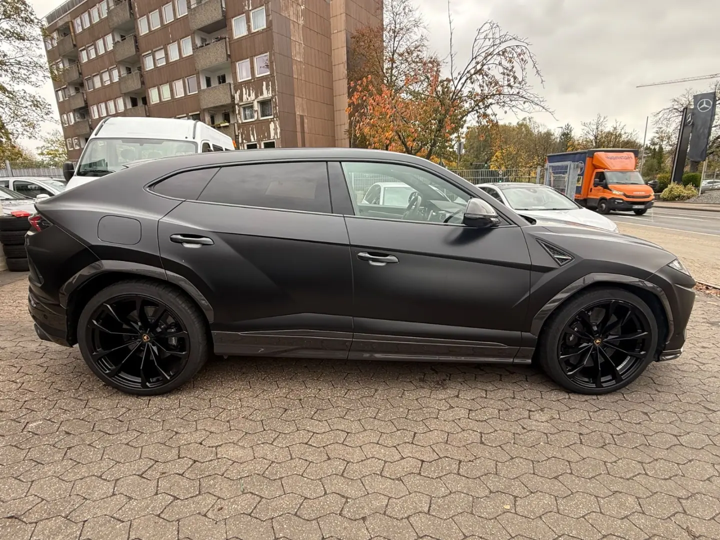 Urus B&O HeadUp Pano