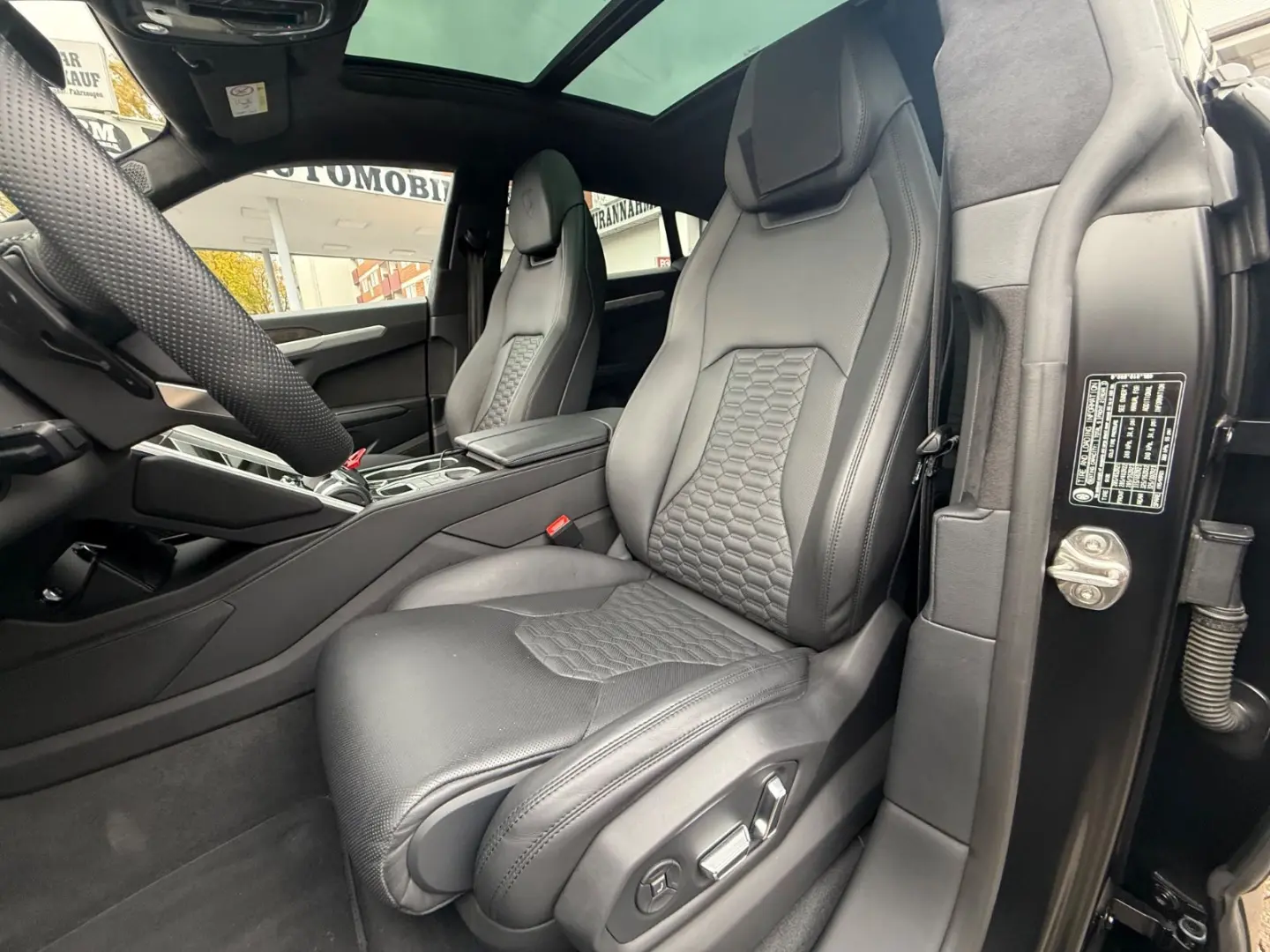 Urus B&O HeadUp Pano