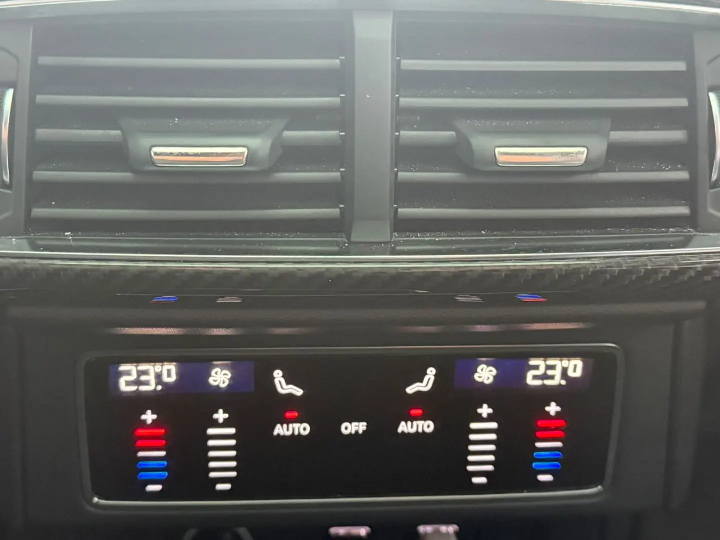 Urus B&O HeadUp Pano