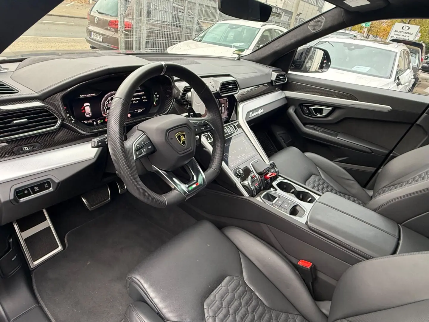 Urus B&O HeadUp Pano