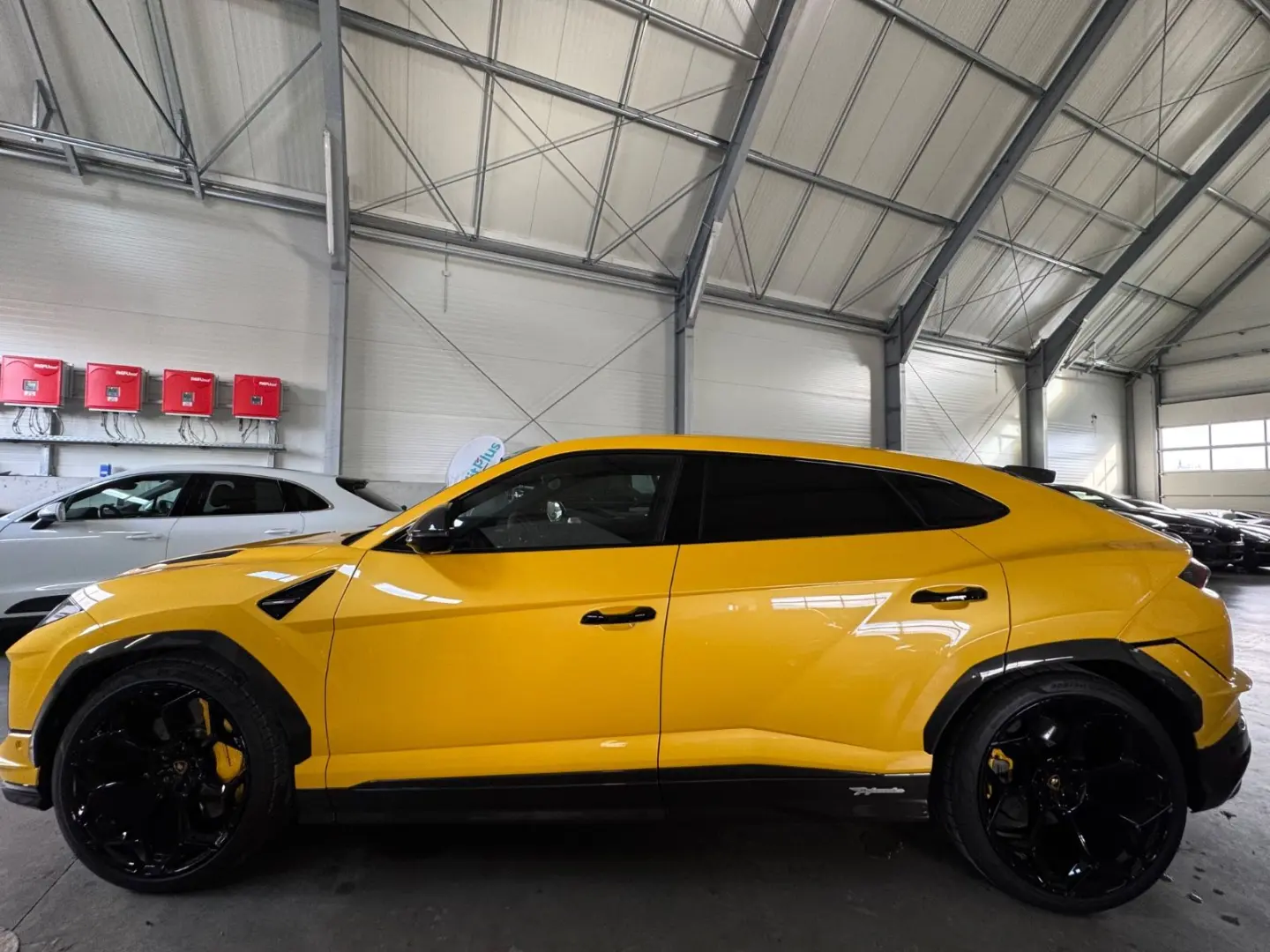 Urus 4.0 V8 Performante CARBON BANG&OLUFSEN 23