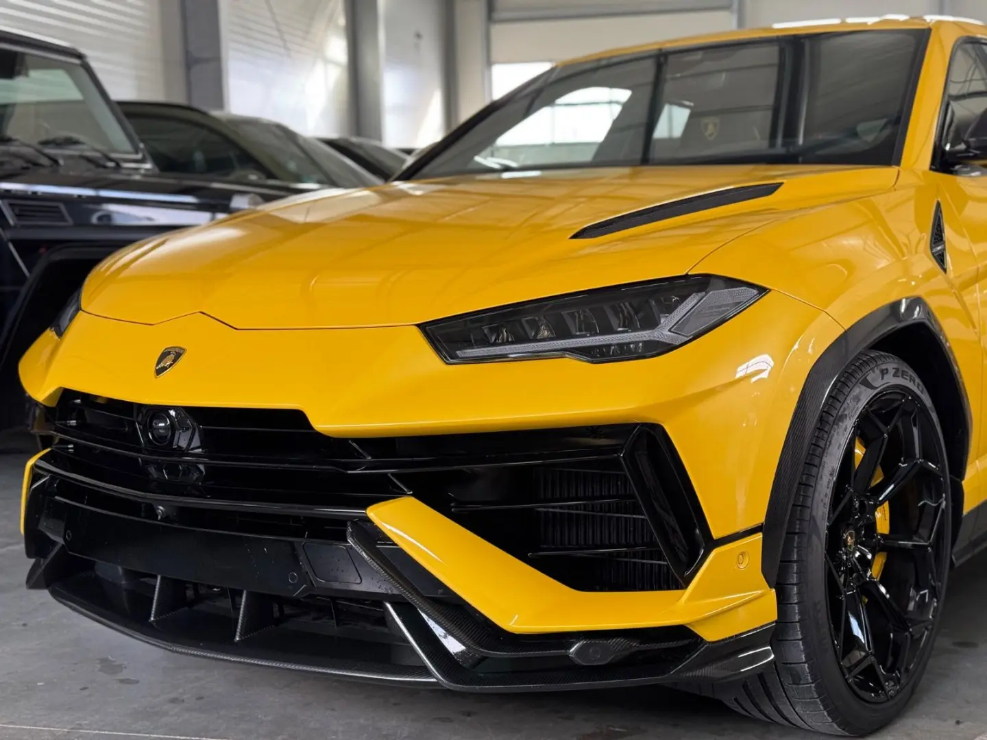 Urus 4.0 V8 Performante CARBON BANG&OLUFSEN 23