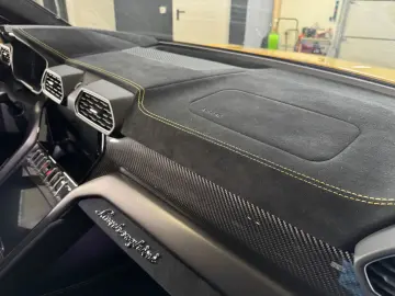 Urus 4.0 V8 Performante CARBON BANG&OLUFSEN 23