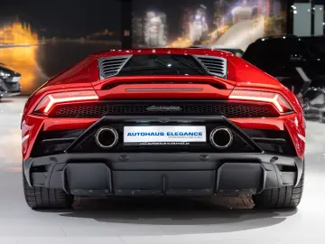 Huracán EVO RWD AKRAPOVIC-ABGAS LIFT EVO-TRIM