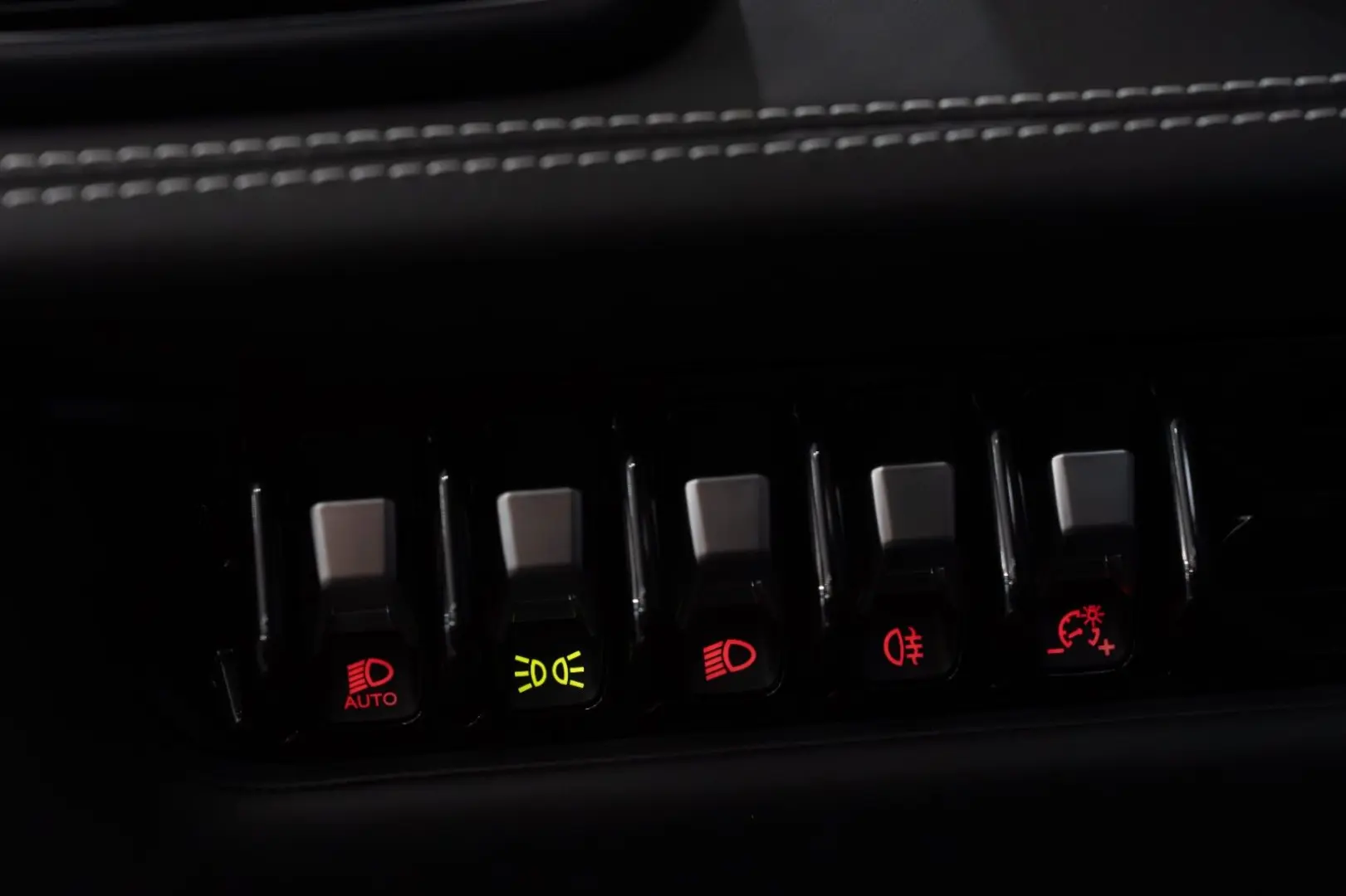 Huracán EVO RWD AKRAPOVIC-ABGAS LIFT EVO-TRIM