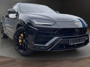 Urus B&O PANO 23  MASSAGE AMBIENTE