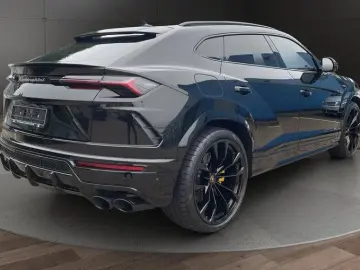 Urus B&O PANO 23  MASSAGE AMBIENTE