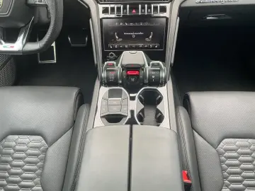 Urus B&O PANO 23  MASSAGE AMBIENTE