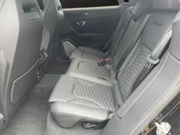 Urus B&O PANO 23  MASSAGE AMBIENTE