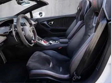 Huracán EVO RWD Spyder Bianco Monocerus