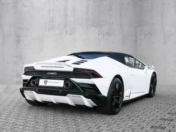 Huracán EVO RWD Spyder Bianco Monocerus