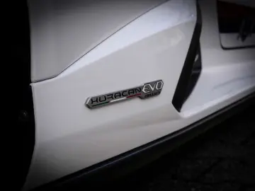 Huracán EVO RWD Spyder Bianco Monocerus