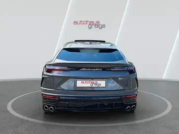 Urus Akrapovic KeramikPano Carbon HUD B&O